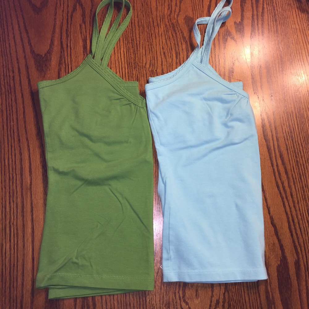 Bundle of two tank tops